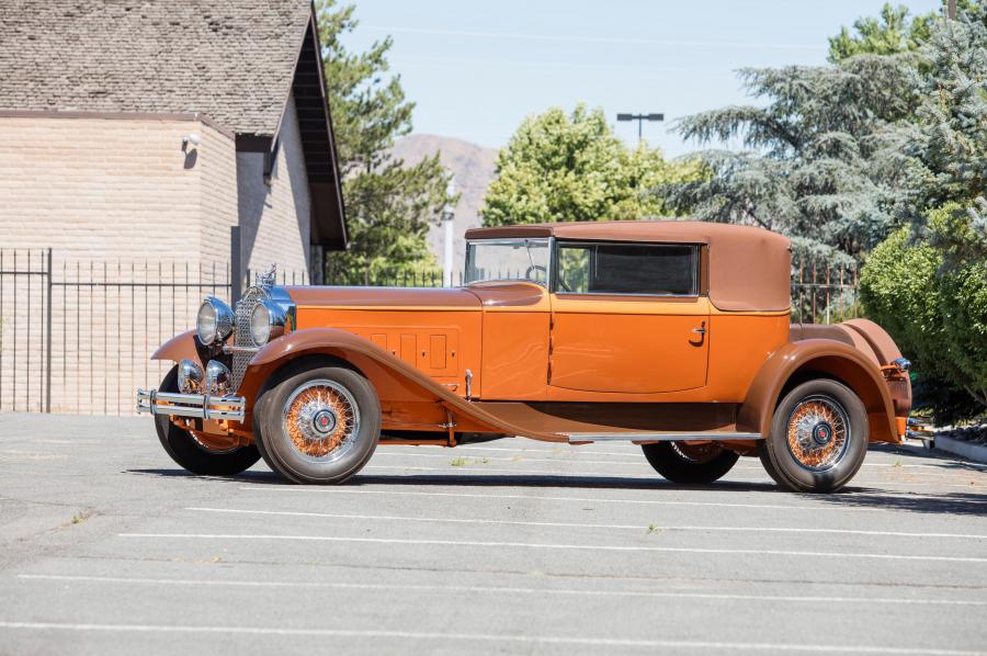  Packard Deluxe Eight Convertible Victoria by Maurice Proux (745) 1930 года  (фото 1 из 19)